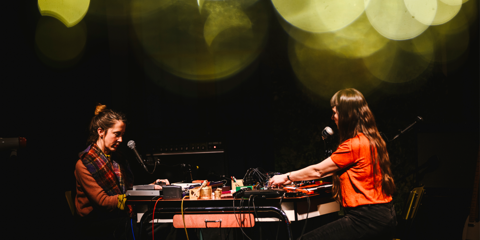 Photo de MARION COUSIN ET ELOÏSE DECAZES